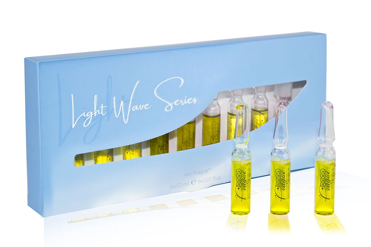 освітлювальна формула зволожувальною підтримкою ампули YellowRadiance Light Wave Series